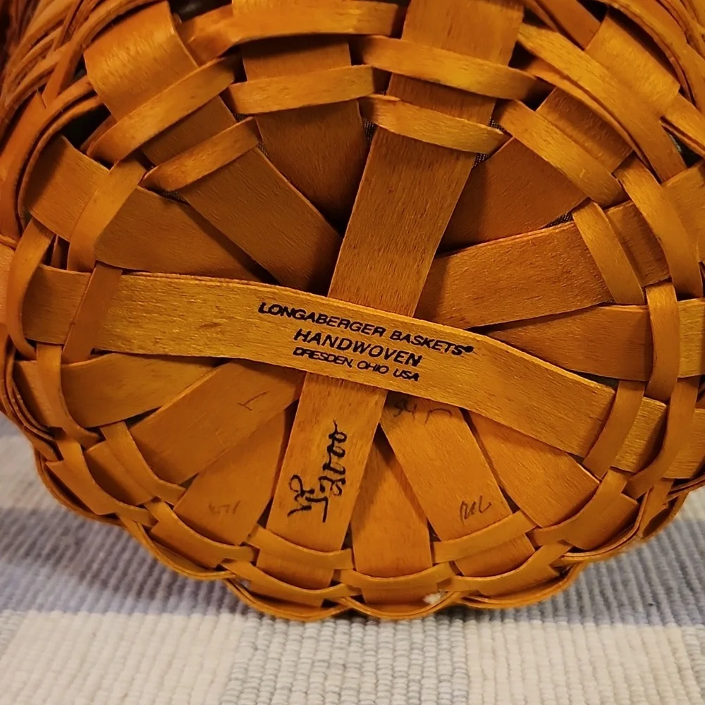 Longaberger May Series Morning Glory Basket with Floral Liner